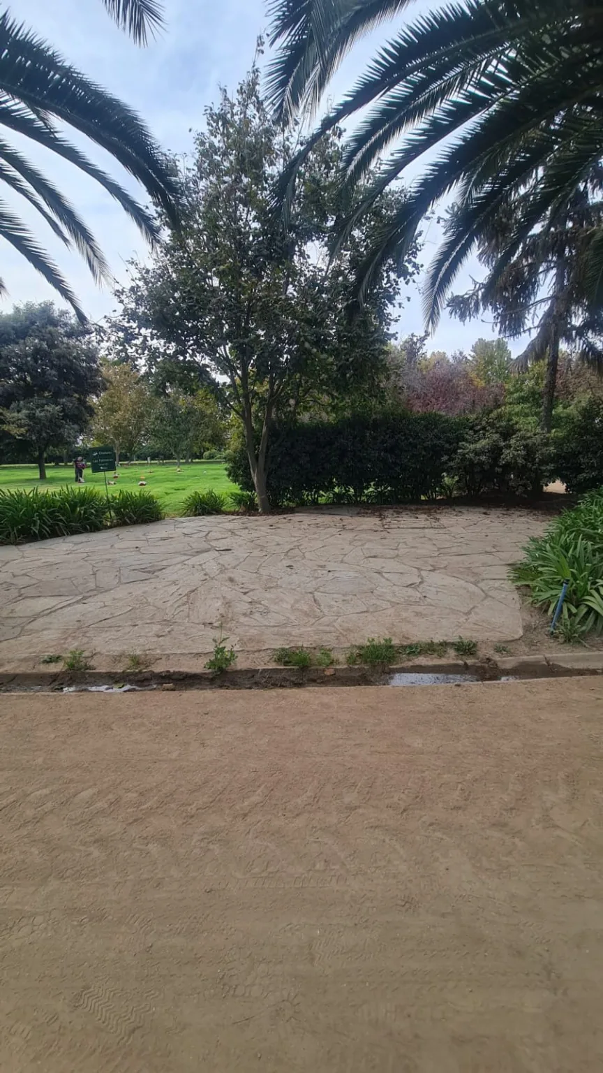 Plazoleta de Parque del Recuerdo Padre Hurtado en Malloco